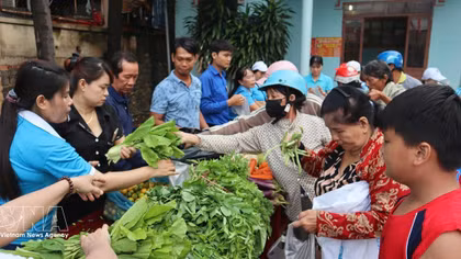 Zero-dong stall' spreads spirit of solidarity in Dong Nai city