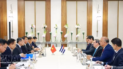 Prime Minister meets with Cuban FM