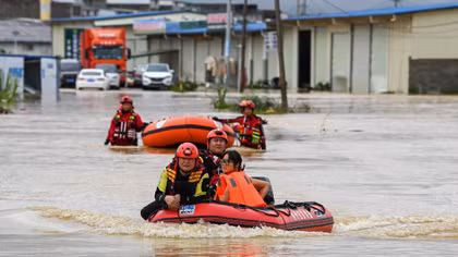 Vietnam extends condolences to China over natural disasters