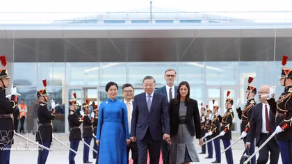 Vietnam's top leader concludes official visit to France