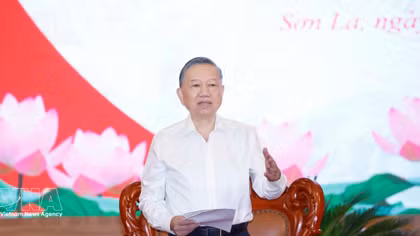 Top leader asks Son La to become ecological agriculture, agro-processing, tourism hub