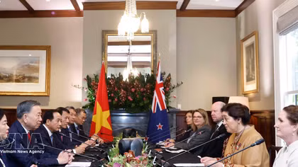 Top Vietnamese leader meets with New Zealand Governor-General in Auckland