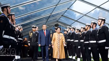 Official welcome ceremony held for top Vietnamese leader in New Zealand