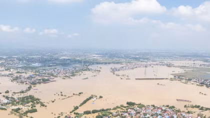 Rivers in full spate, triggering floods in Hanoi's suburban areas