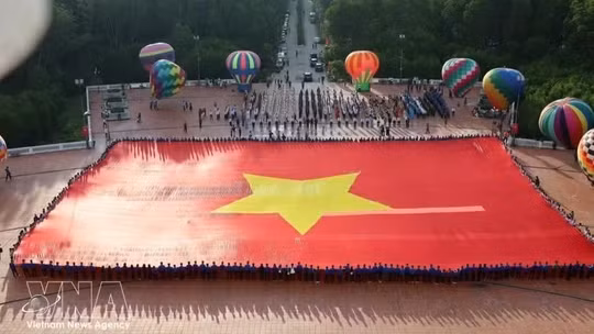 Lao newspaper hails Vietnam's National Day as glorious historic milestone