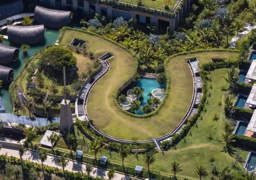 Hidden Spa-Water Hope in Cam Ranh, south-central province of Khanh Hoa, designed by IDEE Architects, wins the Jury Winner title at the Architizer A+Awards 2026. (Photo: architizer.com)