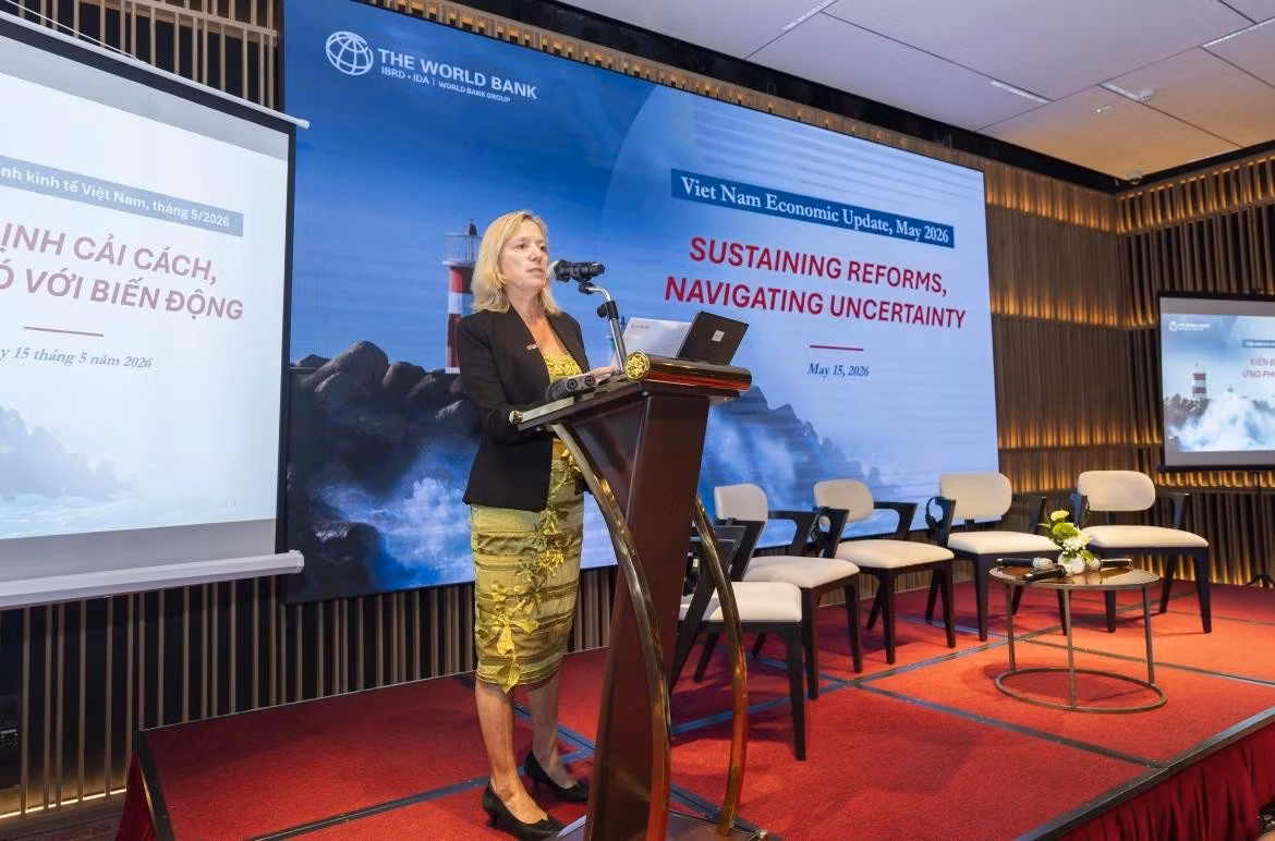 Mariam J. Sherman, World Bank Division Director for Vietnam, Cambodia, and Laos points to exports, investment and reforms as key drivers of Vietnam’s growth at the press briefing on May 15