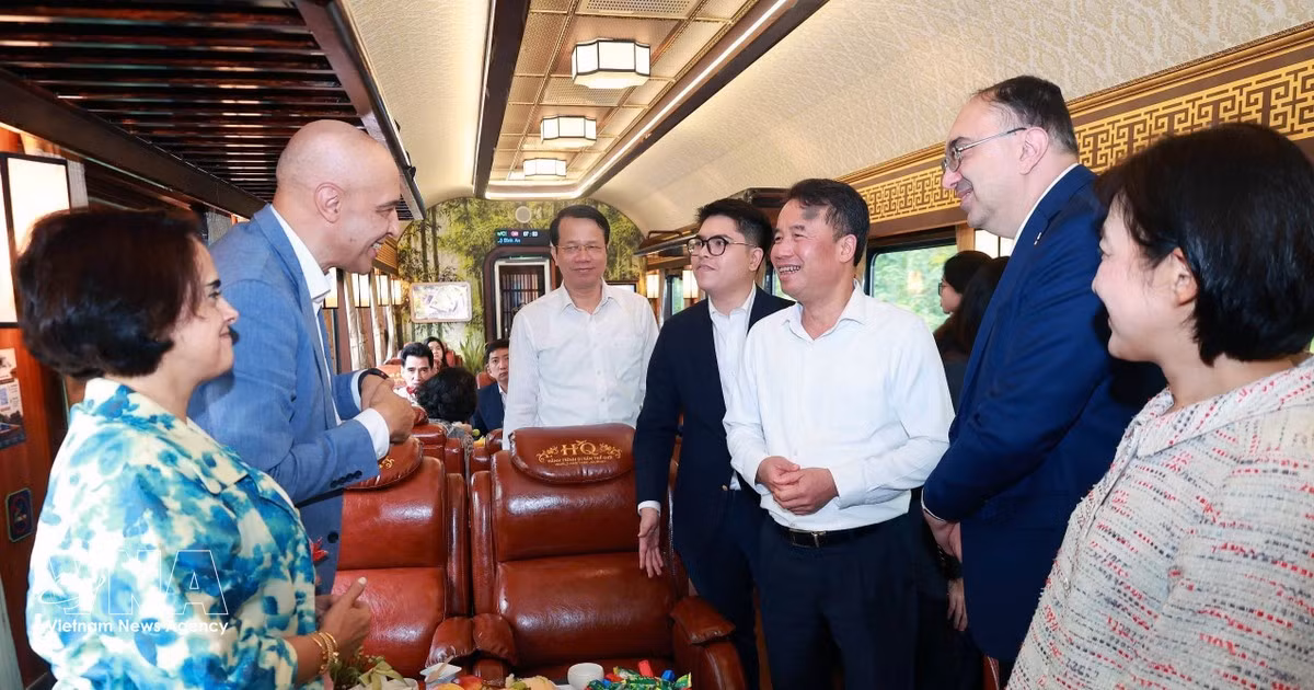 Hanoi–Thai Nguyen Heritage Train launched to promote railway tourism