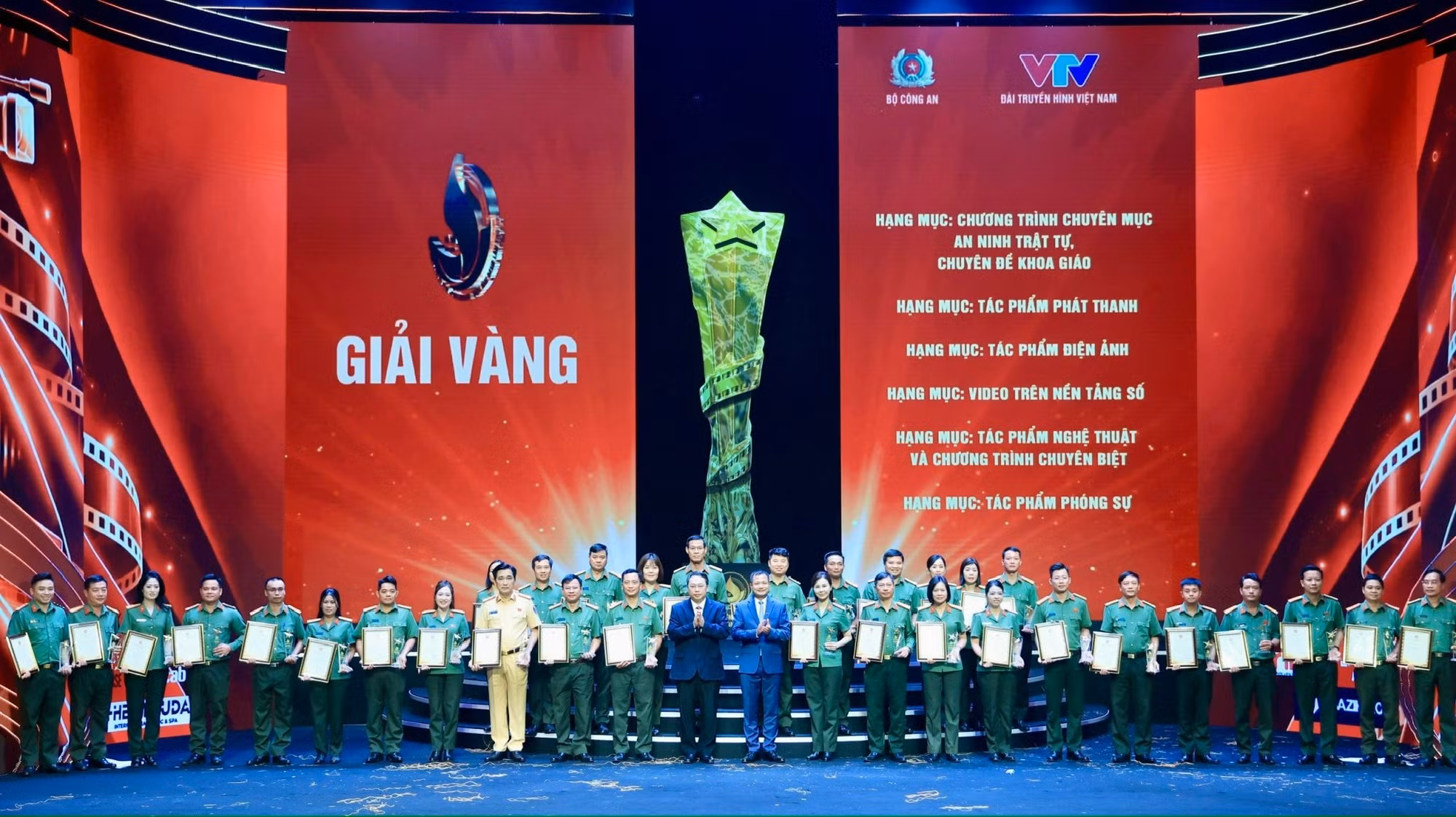 Authors and groups receive Gold Awards at the 15th Public Security Television, Radio, and Cinema Festival 2026.