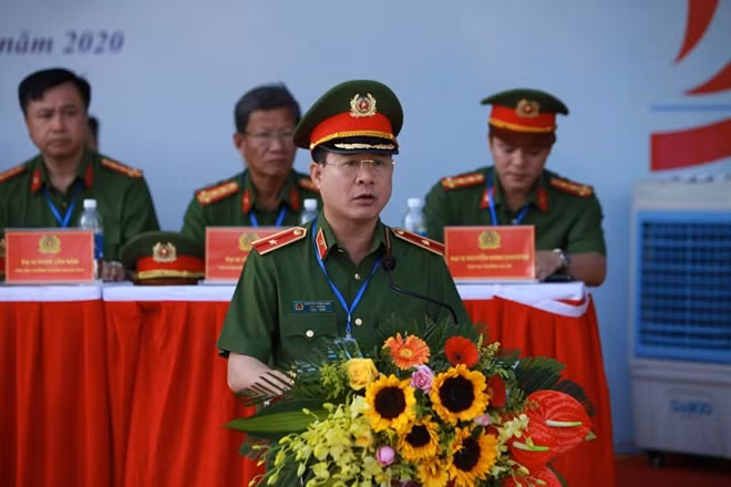 Major General Nguyen Tuan Anh, Director of the Police Departmentof Fire and Rescue, delivering the opening speech at the event.