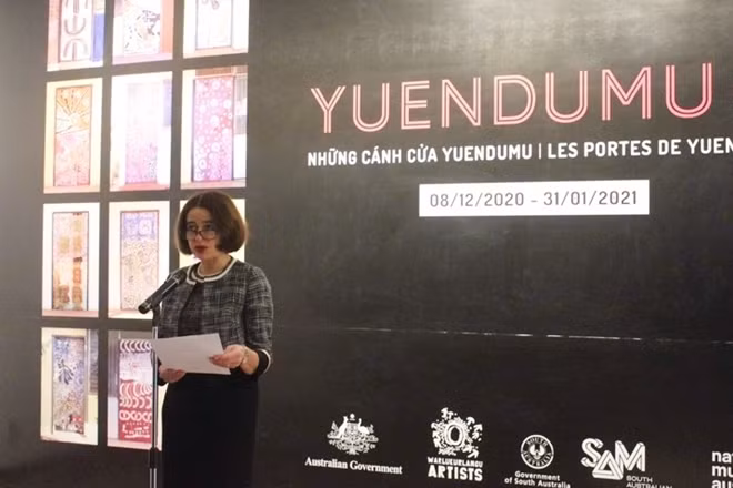 Speaking at the opening ceremony, HE Ms Robyn Mudie, Australian Ambassador to Vietnam said: "This collection demonstrates not only a valuable part of Australia's unique indigenous culture - one of the world oldest living cultures - but also demonstrates how cultural heritage can be passed down through generations. We are pleased to continue working with the Vietnam Museum of Ethnology to showcase Australia's indigenous culture to a Vietnamese audience and deepen the understanding between the two countries".