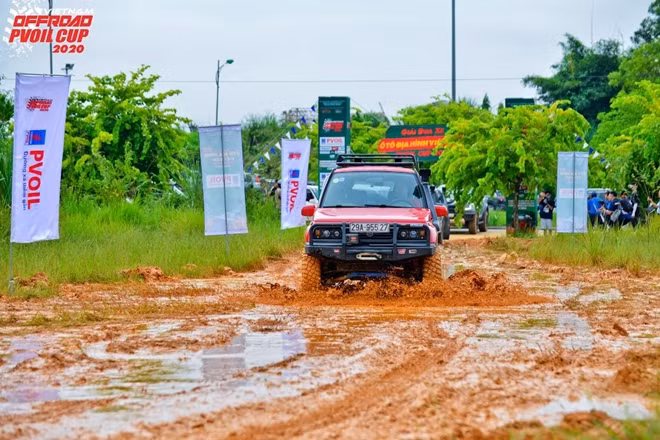 The Vietnam Off-road PVOIL Cup 2020 (PVOIL VOC 2020) took place on September 26 - 27 at the Vietnam National Village for Ethnic Culture and Tourism in Son Tay town, Hanoi.