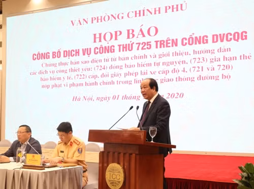 Minister-Chairman of the Government Office Mai Tien Dung speaking at a press conference on announcing the 725th online public service on the National Public Service Portal, Ha Noi,- Photo: VGP Minister-Chairman of the Government Office Mai Tien Dung speaking at a press conference on announcing the 725th online public service on the National Public Service Portal, Ha Noi,- Photo: VGP