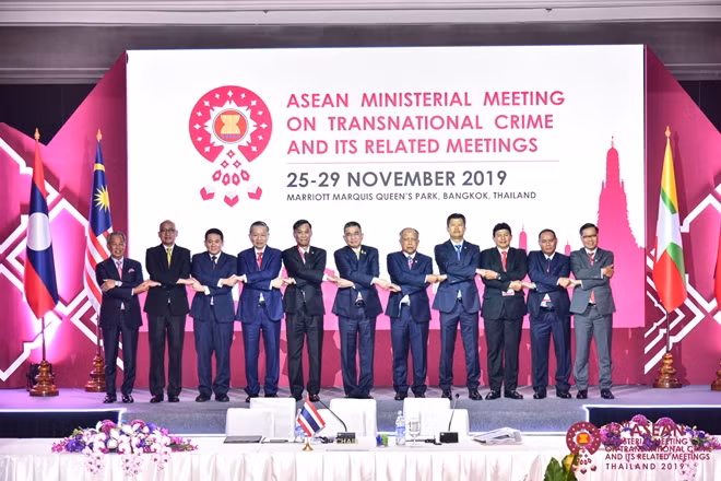 At the plenary session, Vietnam will take over the AMMTC Chairmanship from Thailand - the host country of the AMMTC 13 in November 2019. Photo: ASEAN.org.