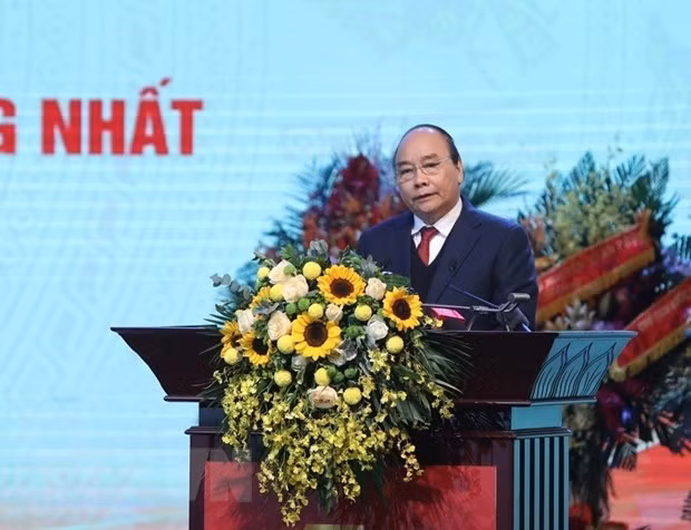 Prime Minister Nguyen Xuan Phuc addresses the ceremony (Photo: VNA) Prime Minister Nguyen Xuan Phuc addresses the ceremony (Photo: VNA)