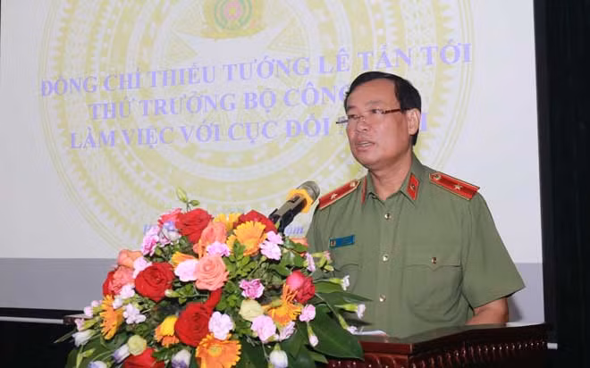Deputy Minister Le Tan Toi speaking at the event.