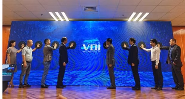 The Vietnam Digital Investor Club (VDI) is officially introduced to boost the establishment of the national start-up ecosystem. (Photo courtesy of VINASA)