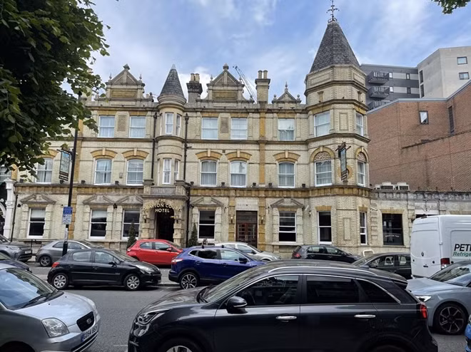 Until the 1930's, the building was still a hotel, including ballroom. It was used by local groups such as Ealing Rotary Club as a place in which to hold meetings. The building remained a hotel until the 1940's, when it became one of the area’s largest pubs.