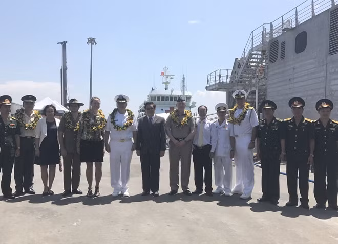 U.S. Consul General Mary Tarnowka and representatives of Pacific Partnership 2017 participating countries pose for a photo at Tien Sa Port, Da Nang City. Photo credit: U.S. Consulate General in Ho Chi Minh City