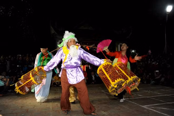 The festival is conducted in front of hundreds of participants, regardless of ages, in their beautiful traditional holiday costumes.