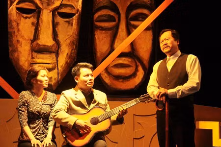 Scene in the play "Sand Castle". (Photo: SGGP) Scene in the play "Sand Castle". (Photo: SGGP)