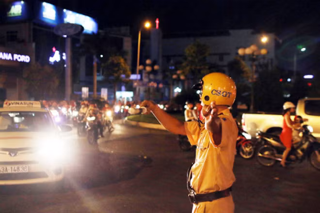 Thanks to this page, local people can interact with traffic police by posting updates on the traffic situation in their area, photos and videos capturing violations of traffic laws or accidents. Thanks to this page, local people can interact with traffic police by posting updates on the traffic situation in their area, photos and videos capturing violations of traffic laws or accidents.
