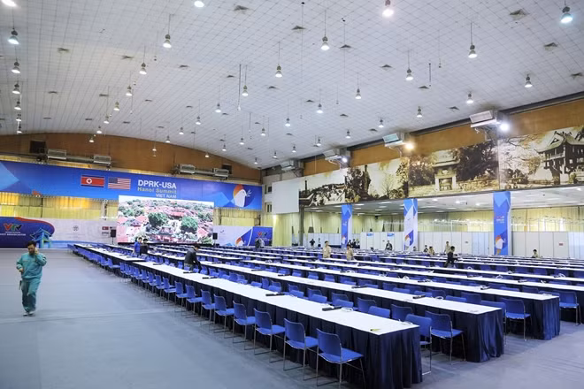 The center is divided into three areas and will be open 24x7 for the thousands of international reporters who will cover the meeting. Some 2,600 foreign reporters have registered to cover the summit, Vietnam's foreign ministry said.