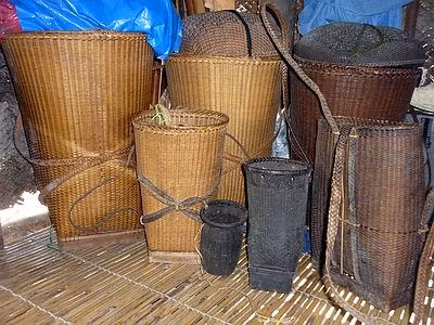 Papooses of different sizes to store grains and other belongings. Papooses of different sizes to store grains and other belongings.