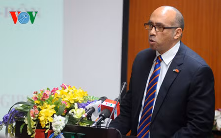 Cuban Ambassador to Vietnam Herminio Lopez Diaz.