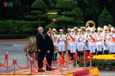 President Tran Dai Quang and President Htin Kyaw.
