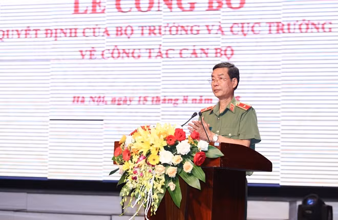 Major General Pham Van Mien speaking at the event. Major General Pham Van Mien speaking at the event.