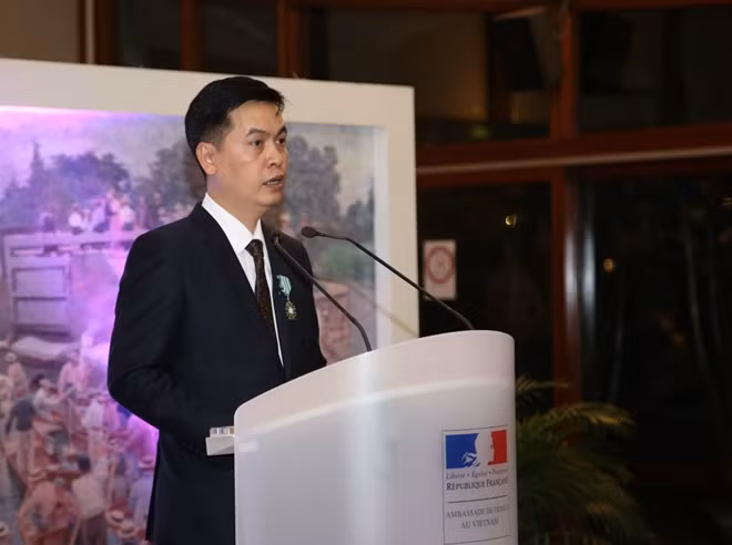 Mr. Dang Thanh Tung speaking at the event.
