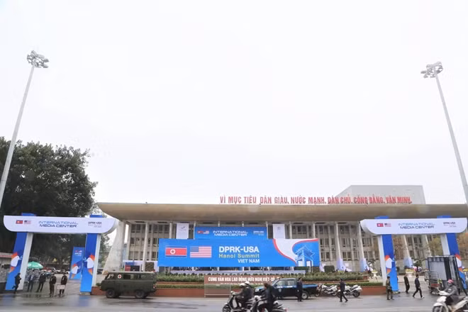 The International Media Centre for the upcoming DPRK-USA Hanoi Summit Vietnam officially opened to journalists on February 23 in Hanoi.