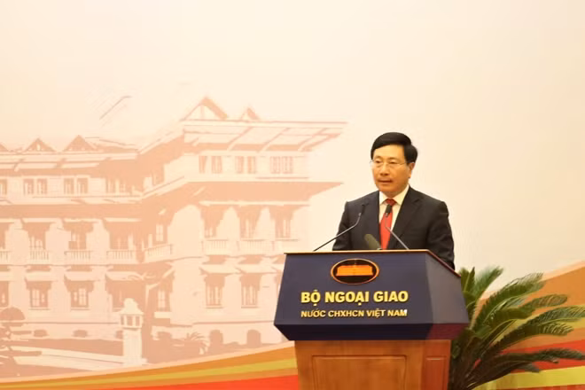 DPM Pham Binh Minh speaking at the event.