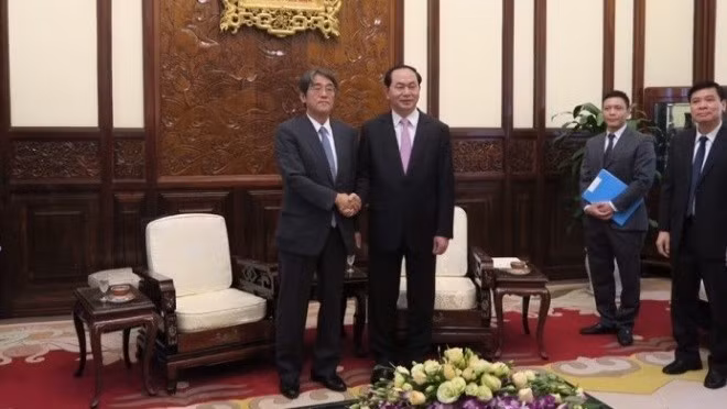 President Tran Dai Quang and Japanese Ambassador Kunio Umeda.