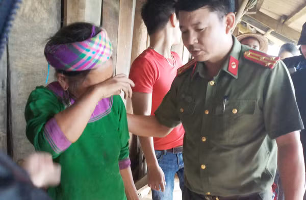 They extend their sympathies for the heavy losses suffered by residents in flood-hit areas. They extend their sympathies for the heavy losses suffered by residents in flood-hit areas.