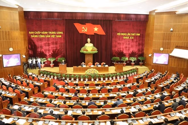 Party Central Committee’s 8th session opens.