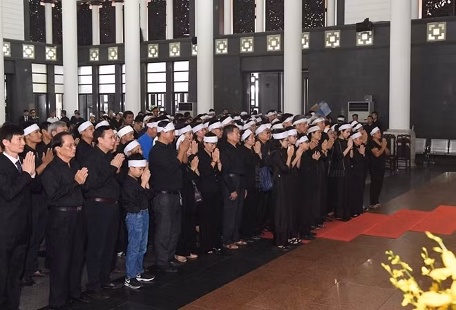 At the same time, the respect-paying and memorial ceremonies for comrade Do Muoi will also be held at the Thong Nhat Hall in Ho Chi Minh City.