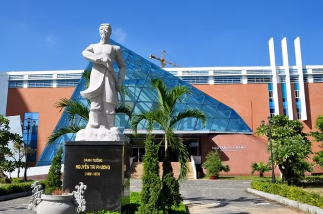 Da Nang museum launches multilingual voice-over system.