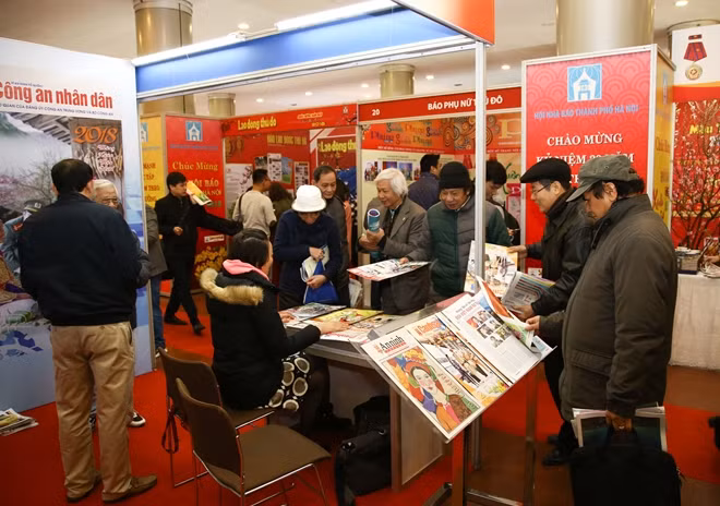 The Newspaper's publications attracts many readers at an annual Spring Press Festival in Hanoi.