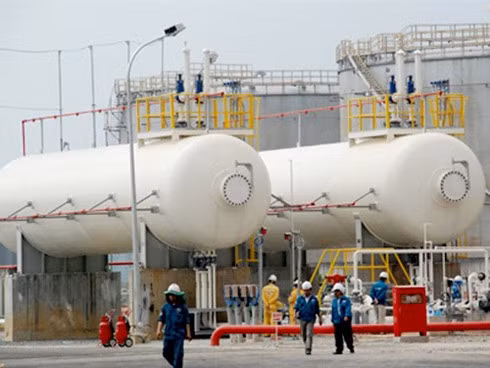 The country is expected to import five million tonnes of LNG by 2025, increasing to 11 million tonnes by 2030 and 13.9 million tonnes by 2035. Photo: enternews.vn