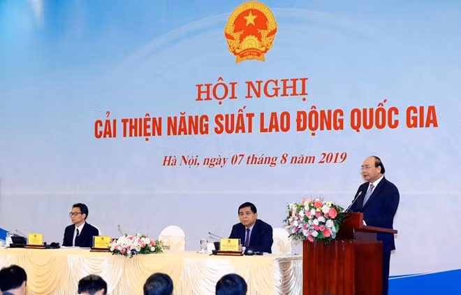 Prime Minister Nguyen Xuan Phuc speaks at the event (Photo: VNA)