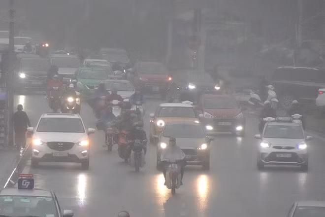 Drivers have to turn on their headlights and move slowly on the road as visibility was low.