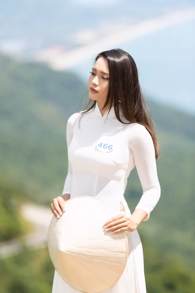 Ao dai are a popular and important dress at any Vietnamese national pageant.