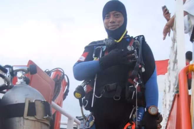 Mr Syachrul Anto, 48, is believed to have died due to decompression issues.PHOTO: FACEBOOK/SYACHRUL ANTO