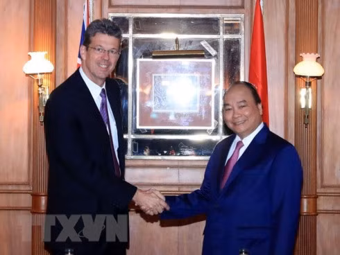 PM Nguyen Xuan Phuc meets with New Zealand’s milk firms ảnh 1 PM Nguyen Xuan Phuc meets with New Zealand’s milk firms ảnh 1