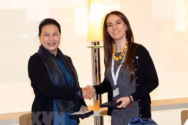 Chairwoman of the Vietnamese National Assembly Nguyen Thi Kim Ngan (L) and IPU President Gabriela Cuevas Barron (Photo: VNA)