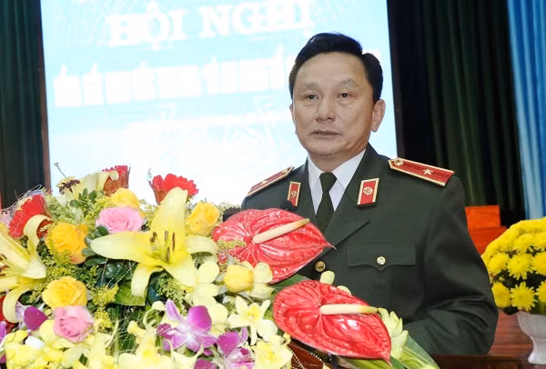 Major General Nguyen Quang Chu - Deputy Director of the General Department of Politics of the Public Security Forces speaking at the event