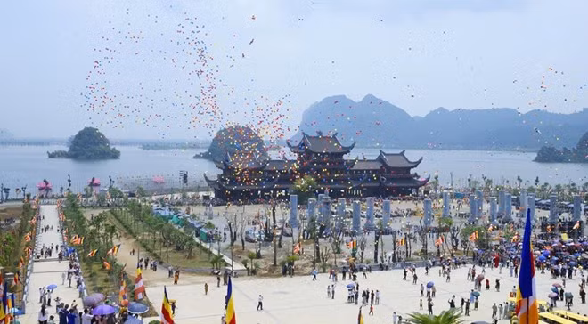 The United Nations (UN) Day of Vesak 2019 is underway at Tam Chuc Pagoda in Ha Nam province (Photo: VNA)