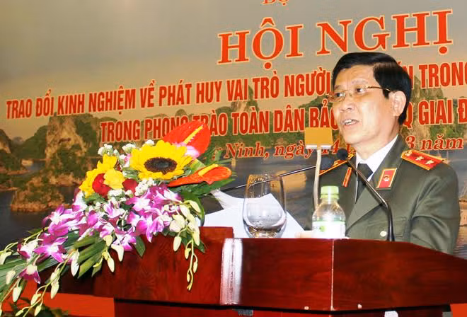 Deputy Minister of Public Security Nguyen Van Son at the event
